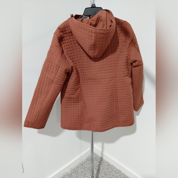 Lands' End Women's Quilted Puffer Jacket in Rust - Picture 8 of 8